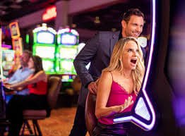 Casino langsung interaktif menghadirkan pengalaman nyata kepada pemain goaloo188 melalui streaming berkualitas